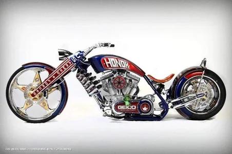Paul JR.Designs Geico Military Tribute Bike  2.webp
