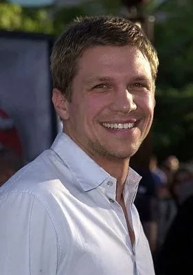 marc-blucas-200454.webp