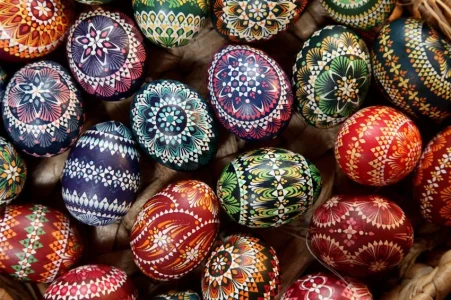 easter-eggs.webp