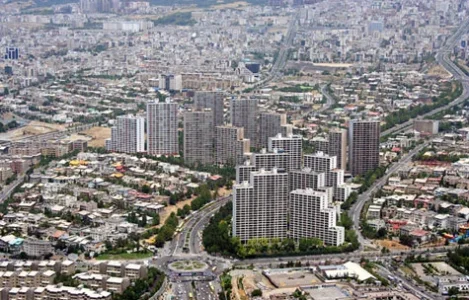 Tehran-SanatSQ-00.webp