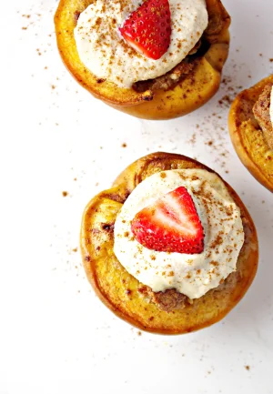 Paleo-Vegan-Peaches-and-Cream-Crumble.webp