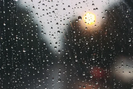 drops-of-rain-on-glass-838815210-5a823cc0a18d9e0036e325e2.webp