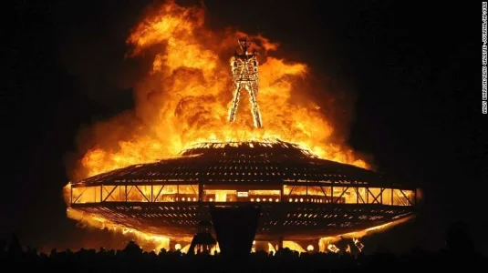 170903175641-burning-man-2013-exlarge-169.webp
