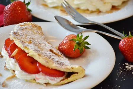 strawberries-1445849_1280.webp