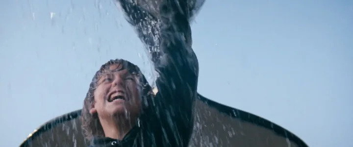 Free Willy (1993).mp4_snapshot_01.43.55_[2019.09.20_18.00.02].webp