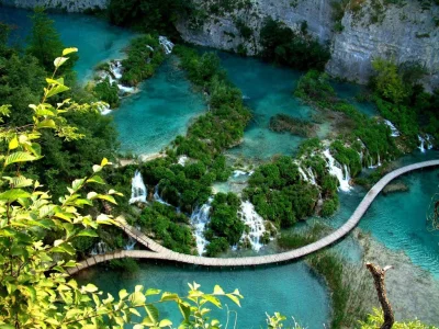 Plitvice-Lake-Croatia2.webp