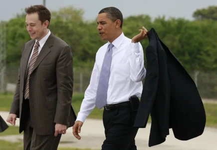 elon-musk-ceo-of-spacex-and-president-obama-c64b87f315092ebe.webp