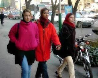 Tehran3Girls.jpg