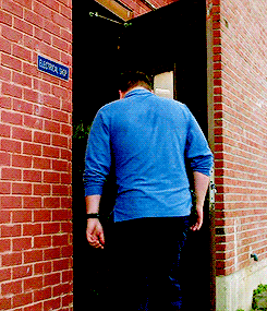tumblr_nqg55wNvUH1qhzi2jo2_r1_250.gif