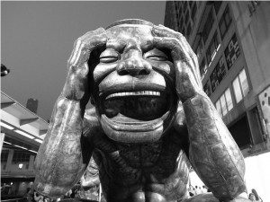 insanity_laughter_statue-300x225.jpg
