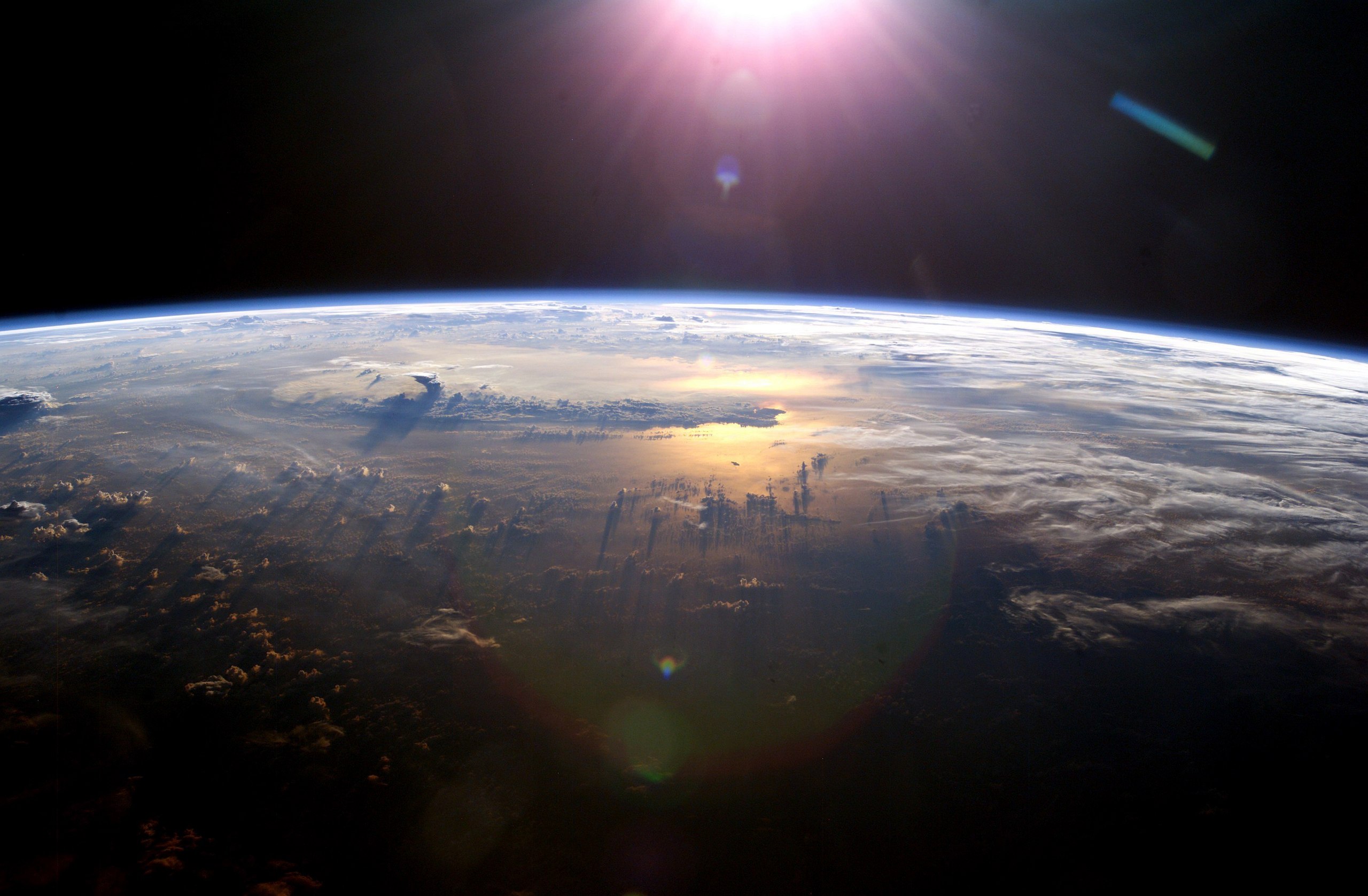 Our-Planet-planet-earth-16444697-2560-1677.jpg
