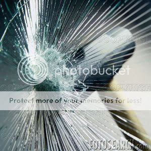 sledgehammer-hitting-glass_BU010602.jpg