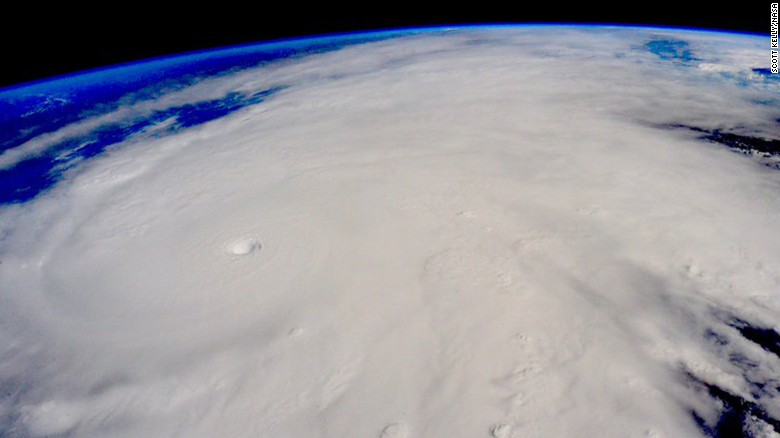 151023142534-hurricane-patricia-scott-kelly-exlarge-169.jpg