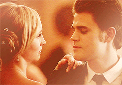 Someday-you-ll-meet-someone-new-and-you-ll-fall-madly-in-love-stefan-and-caroline-34302810-245-170.gif