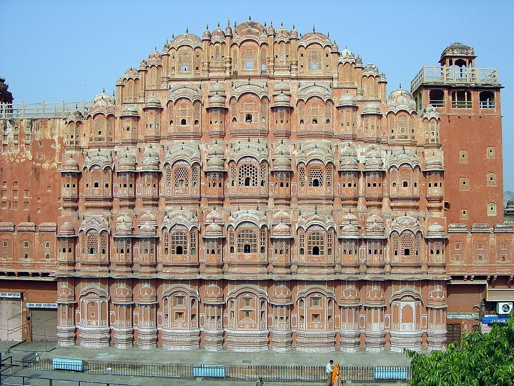 1024px-Hawa_Mahal_Jaipur.jpg